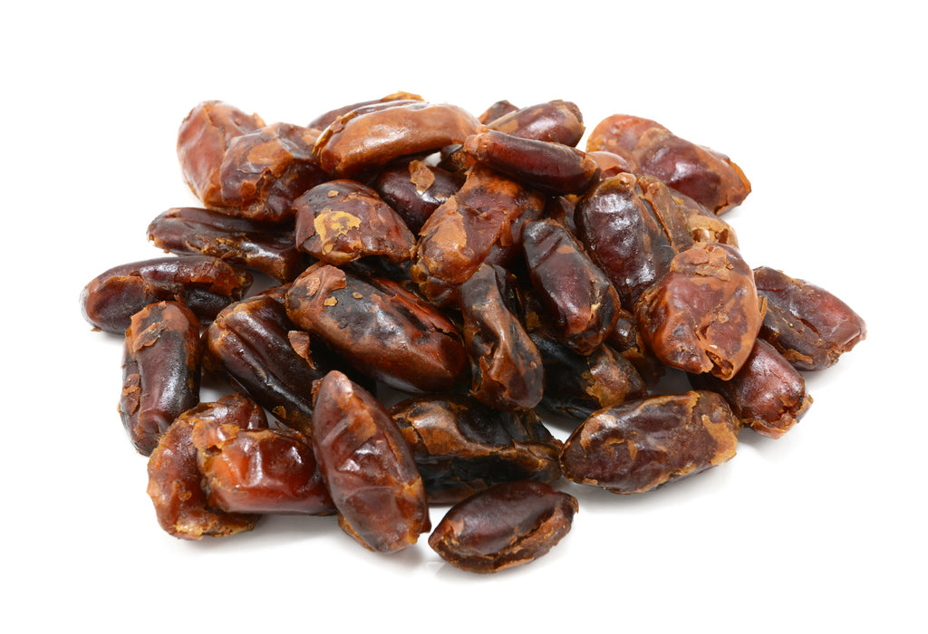 Close up photo of pitted Deglet Noor Dates